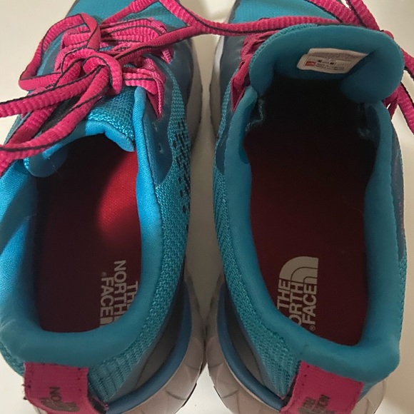 New the north face sneakers - Picture 3 of 3